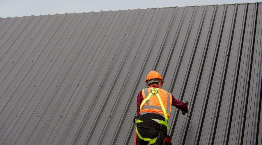 Expert Emergency Roof Repairs services in Dupont, IN